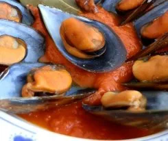 Mejillones en Salsa de Tomate Picante