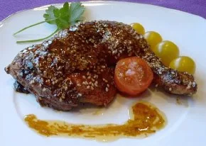Pollo con miel y salsa de chiles
