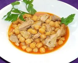 Garbanzos con atún