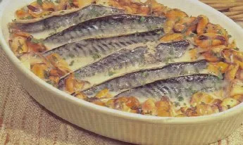 Caballa al horno con mejillones