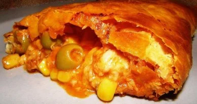 Calzone de atún y maíz