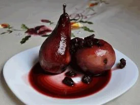 Peras al vino tinto