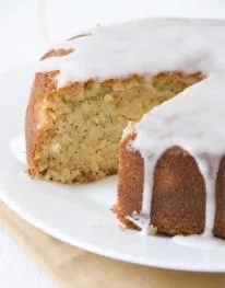 Bizcocho de caramelo y semillas de amapola