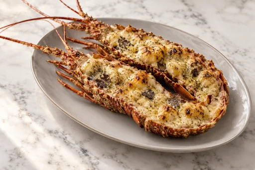 Langosta con salsa trufada