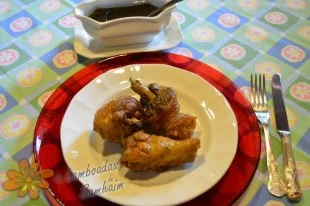 Pollo en salsa de mojo y mango