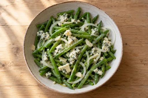 Ensalada de judías al queso cabrales
